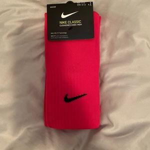 NEW- Nike Cushioned Soccer/Football Socks Size 6-8